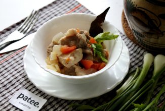 Свинина в горшочках в духовке