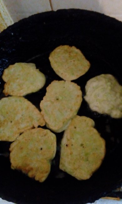 Кабачковые оладьи на скорую руку. - Шаг 9