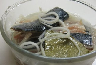 Сельдь в горчично-уксусной заливке