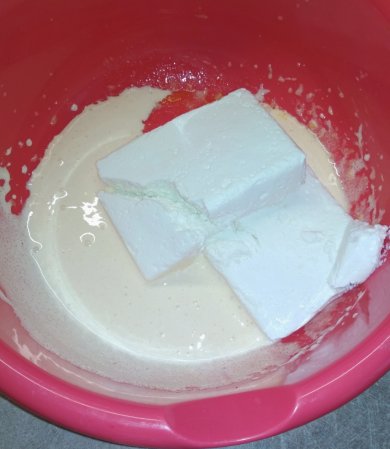 Творожная запеканка с черникой - Шаг 5