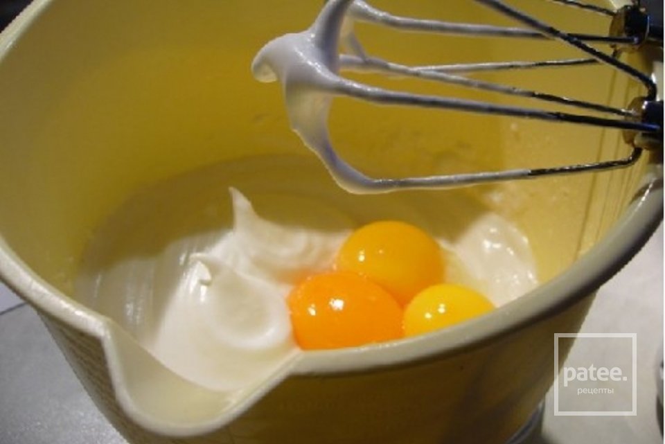 Бісквітне тістечко "Різдвяна ялинка" - Шаг 1