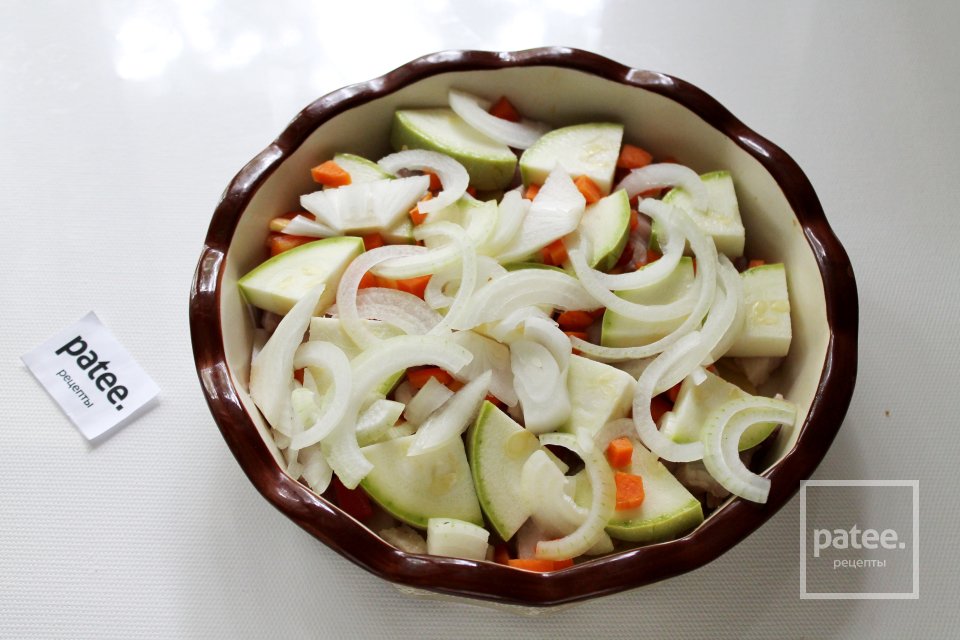 Свинина, запечённая с овощами и острым соусом - Шаг 6