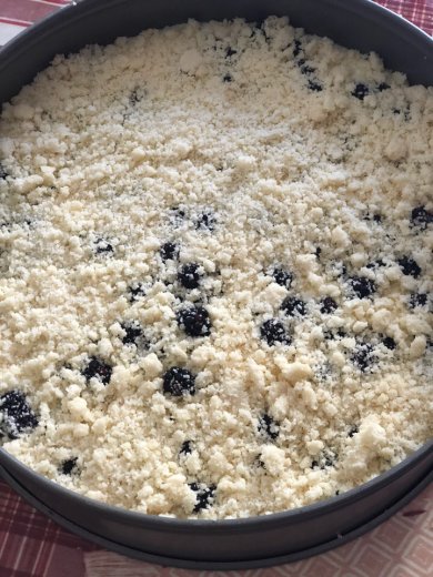 Творожно-песочный пирог с ягодами - Шаг 15