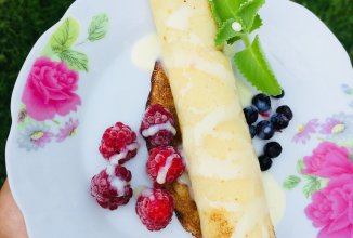 Блинчики на кислом молоке с сгущёнкой