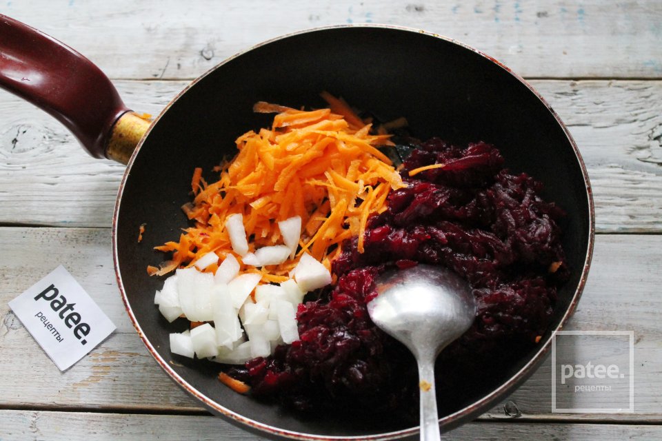 Борщ с говядиной, копчёными ребрами и фасолью - Шаг 12