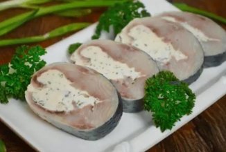 Рулетик из сельди