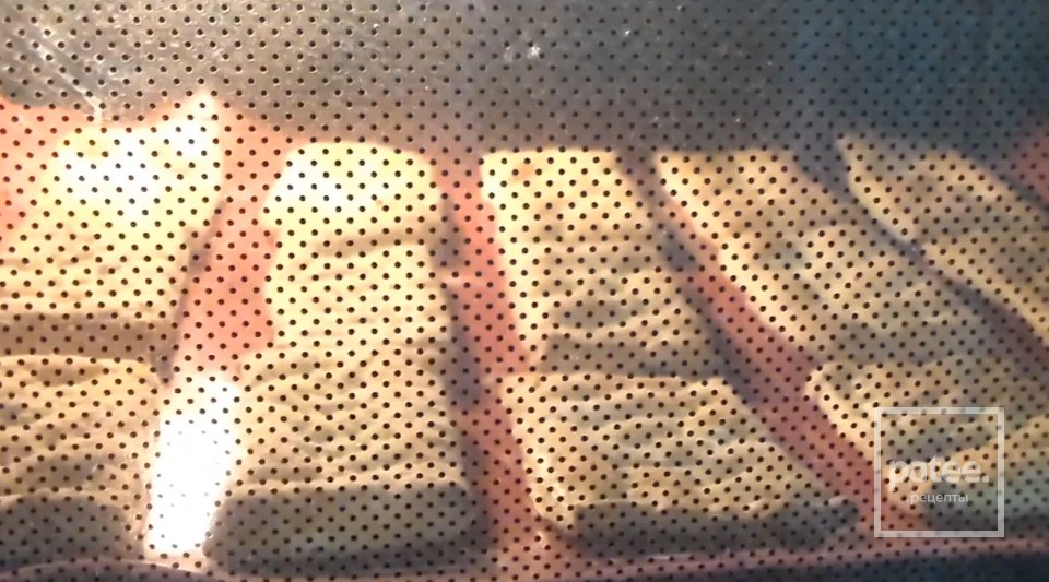 Слойки с клубникой и сливочным кремом - Шаг 4