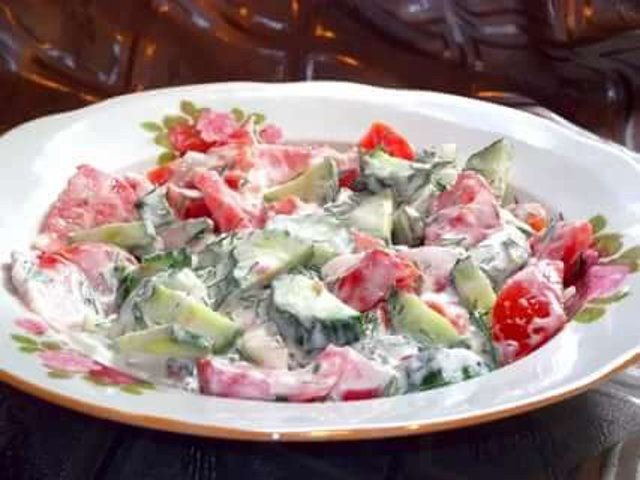 Летний овощной салат «Привет с грядки»