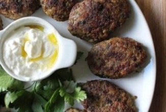 Печёночники со сметаной