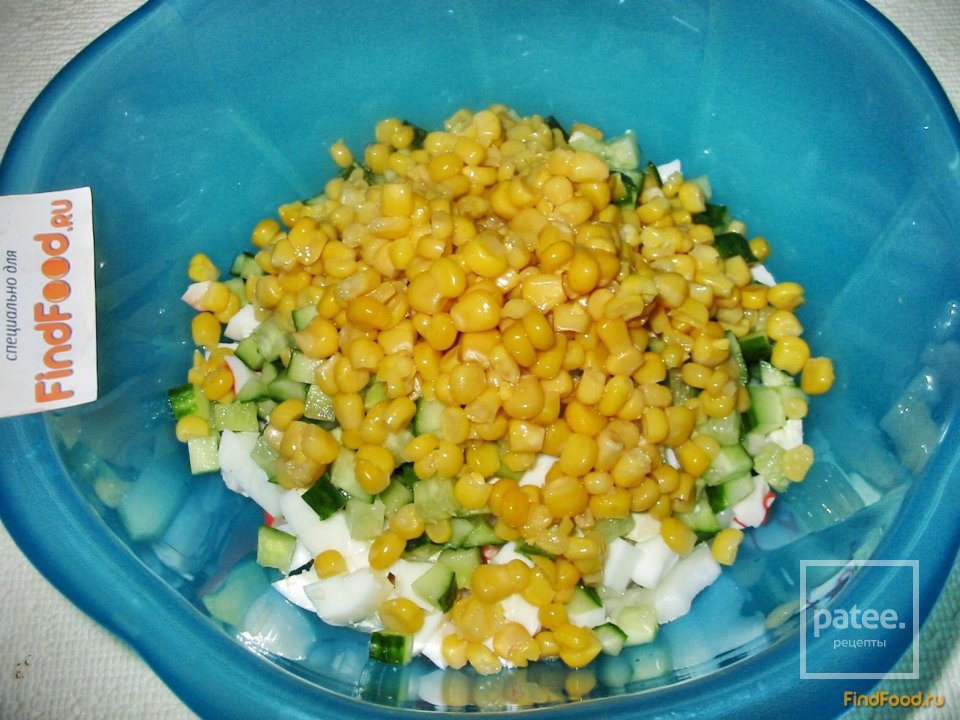 Салат из крабового мяса с кукурузой - Шаг 6