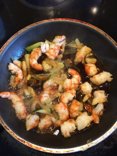 Фунчоза с карамелизированными креветками - Шаг 1