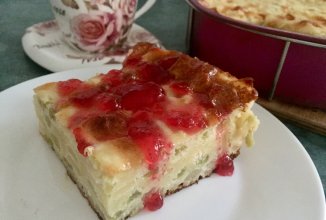 Творожная запеканка с ревенем и яблоками🍏