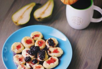 Ленивые вареники со сметаной