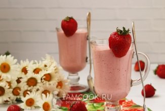 ПРОТЕИНОВЫЙ КОКТЕЙЛЬ С КЛУБНИКОЙ И ТВОРОГОМ