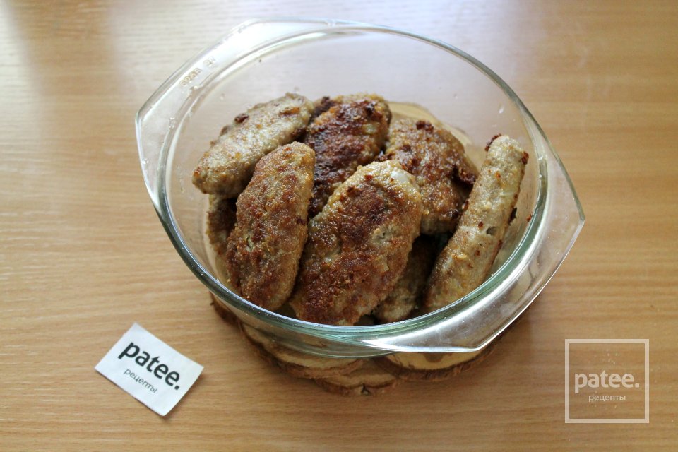 Котлеты из мясного фарша с сухарями - Шаг 13