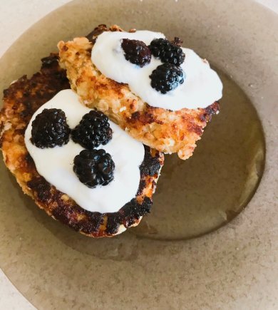 Сырники с яблоками 🍎🍏в овсяной панировке - Шаг 7