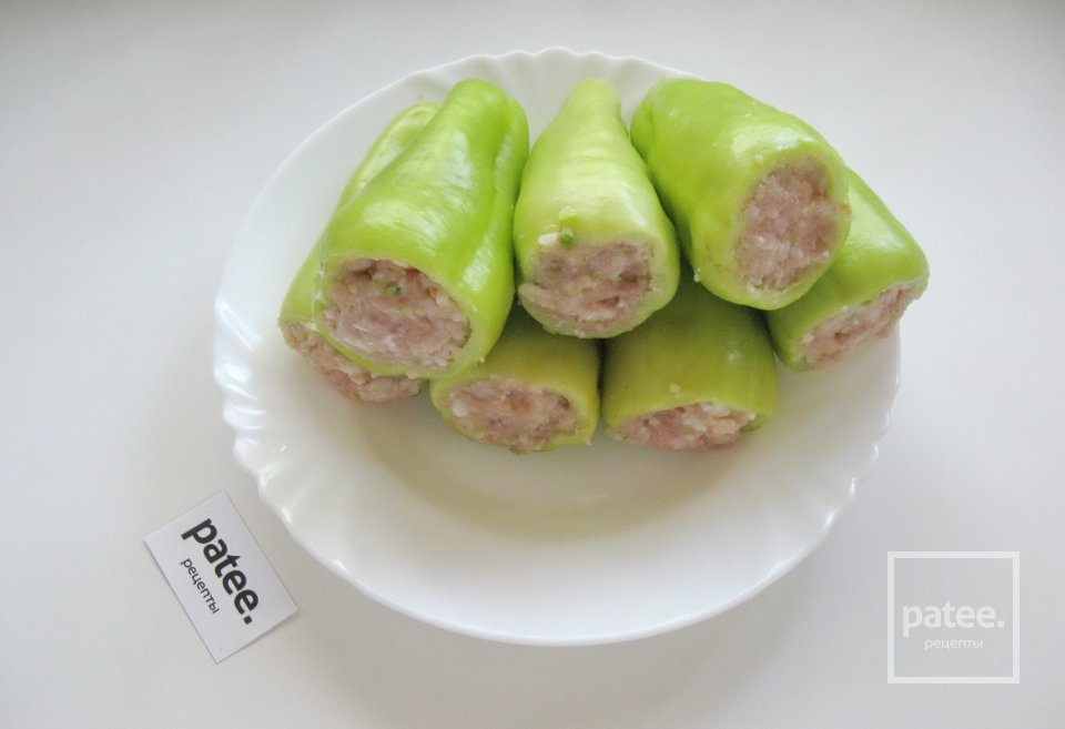 Перец, фаршированный свининой с кабачком в мультиварке - Шаг 8