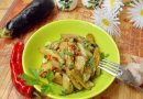 Острая закуска из баклажанов