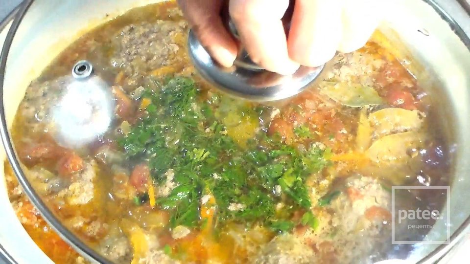 Мясные тефтели в томатном соусе - Шаг 10