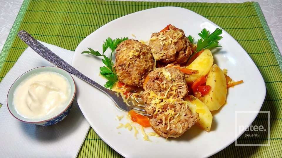 Мясные тефтели в томатном соусе - Шаг 11