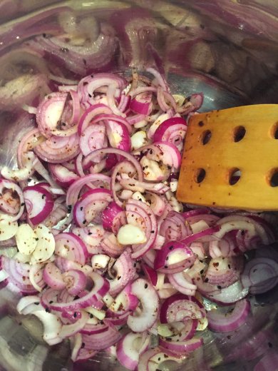 Говяжьи ребрышки в остром томатном соусе😋 - Шаг 4