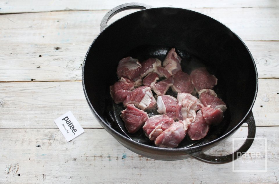 Жаркое по-домашнему из баранины с овощами - Шаг 4