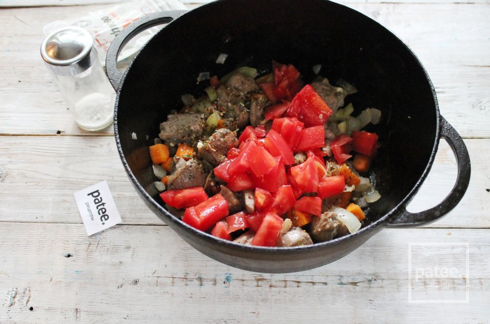 Жаркое по-домашнему из баранины с овощами - Шаг 15