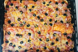 Домашняя 🍕 мясная пицца с маслинами