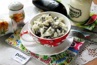 Вкуснейший салат из баклажанов с яйцом