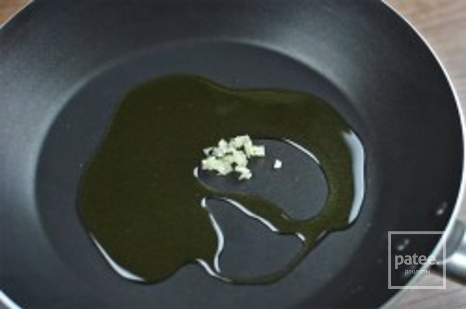 САЛАТ ЦЕЗАРЬ КЛАССИЧЕСКИЙ С КУРИЦЕЙ - Шаг 6