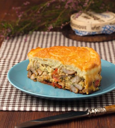 Свинина с томатами и чесноком под сырным суфле - Шаг 8