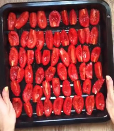 Вяленые томаты 🍅с чесноком и прованскими травами - Шаг 2