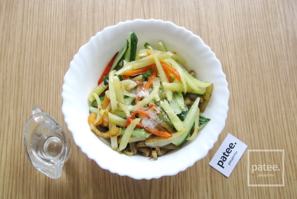 Салат с баклажанами, перцем и огурцами - Шаг 11