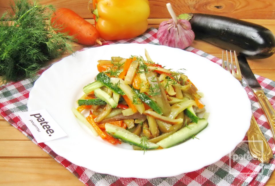 Салат с баклажанами, перцем и огурцами - Шаг 13