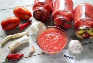 Хреновина домашняя с перцем и чесноком