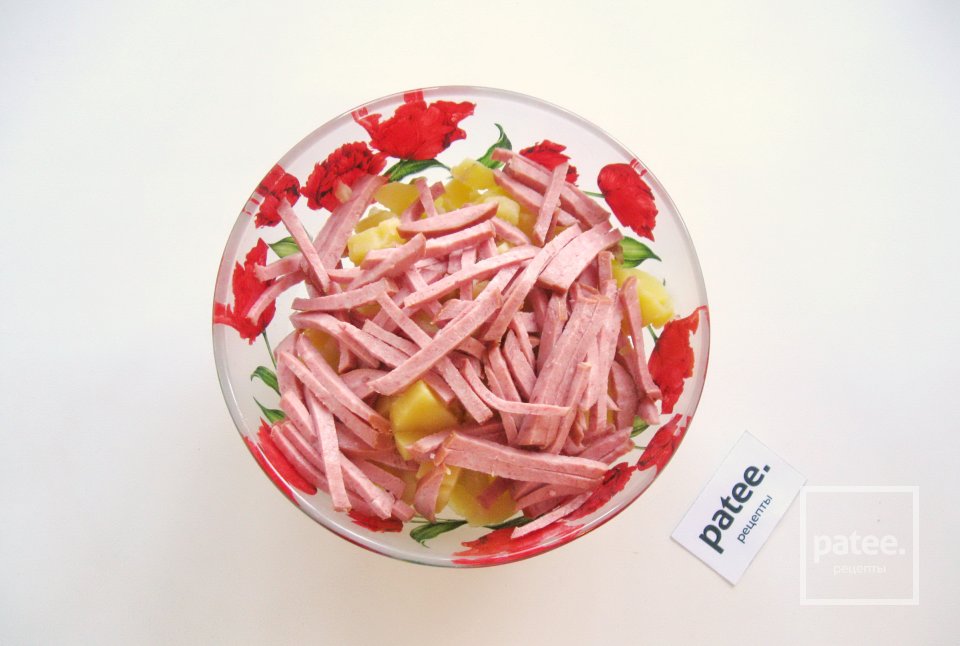 Картофельный салат с копченой колбасой - Шаг 4