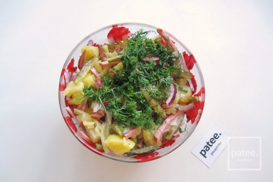 Картофельный салат с копченой колбасой - Шаг 9