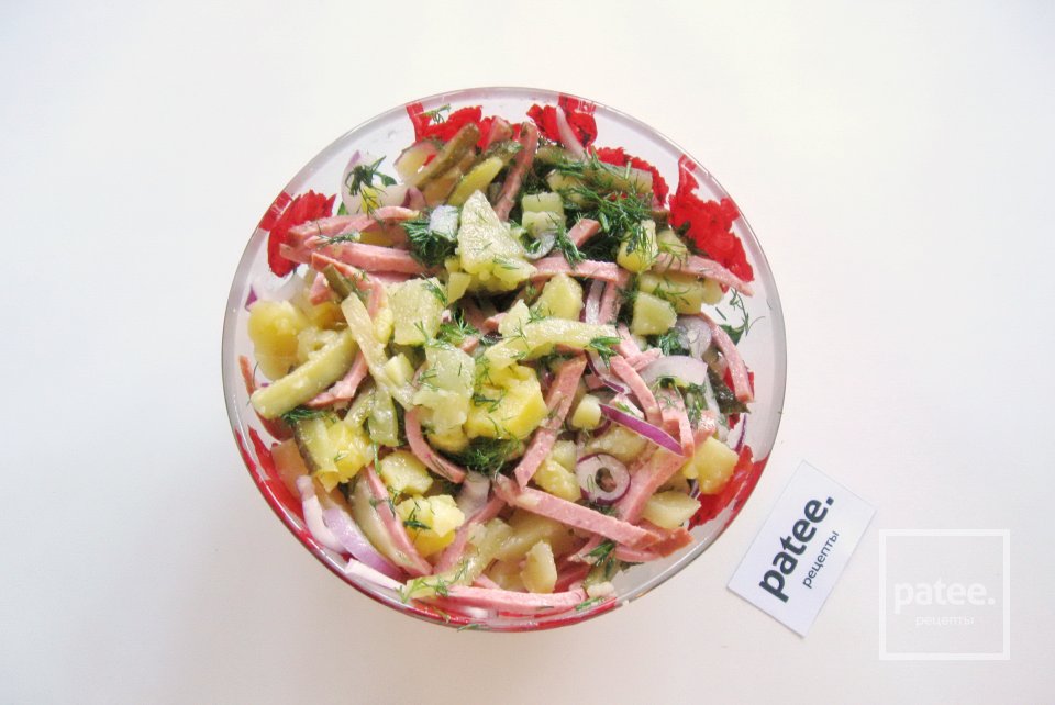 Картофельный салат с копченой колбасой - Шаг 10