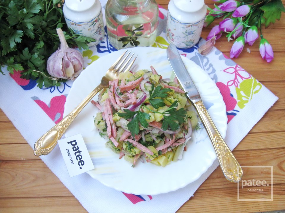 Картофельный салат с копченой колбасой - Шаг 11