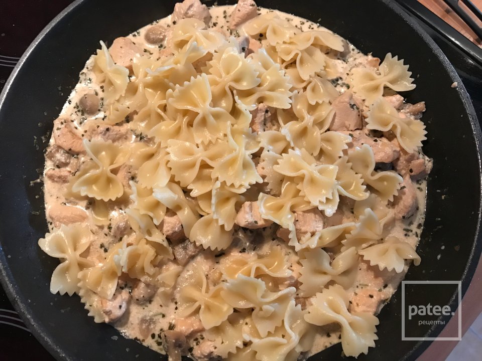 Паста с курицей и грибами - Шаг 7