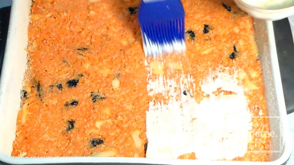 Морковный десерт с черносливом - Шаг 10