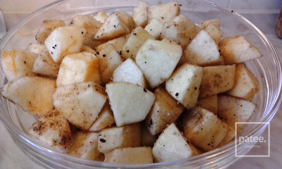 Шарлотка с пряными яблоками - Шаг 5