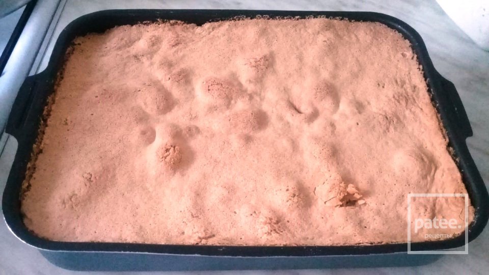 Шарлотка с пряными яблоками - Шаг 11