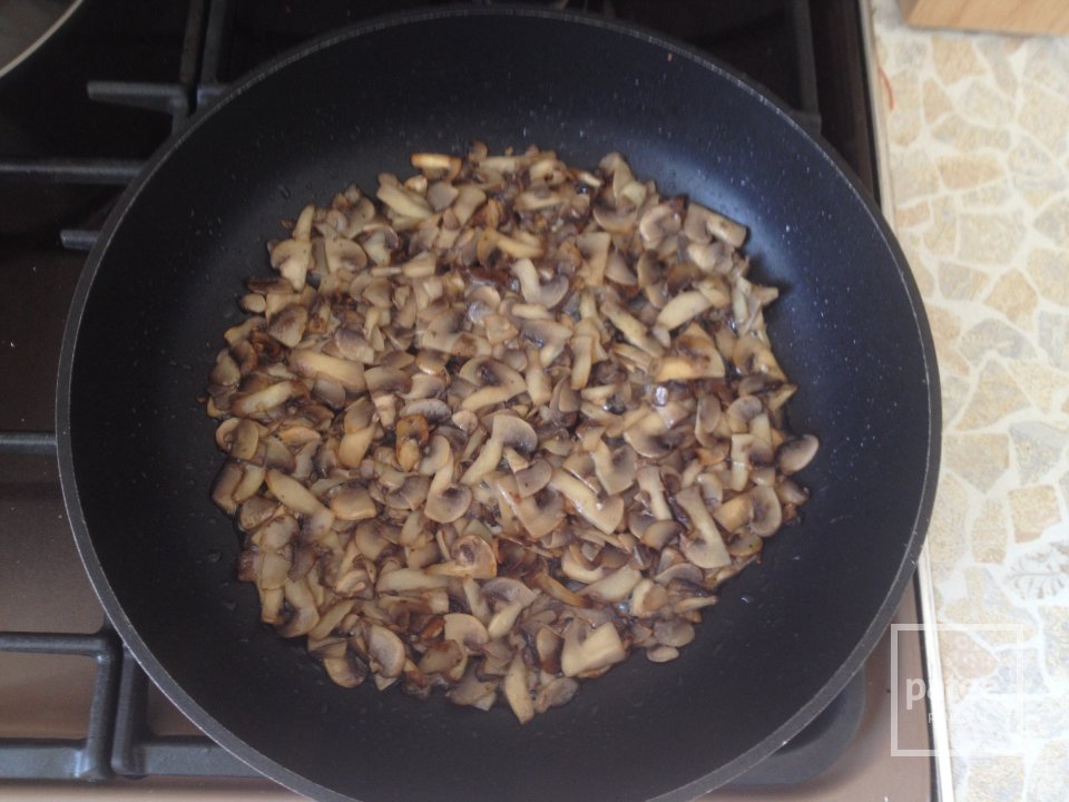 Картофельная запеканка с грибами и курицей - Шаг 3