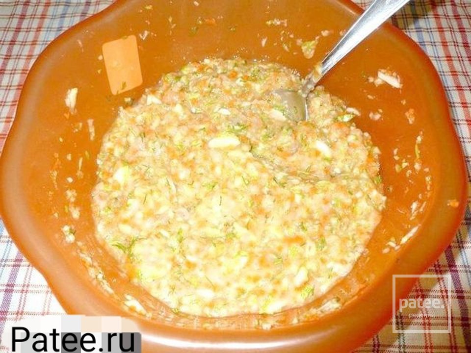 курячі котлетки з кабачком і морквою - - Шаг 6