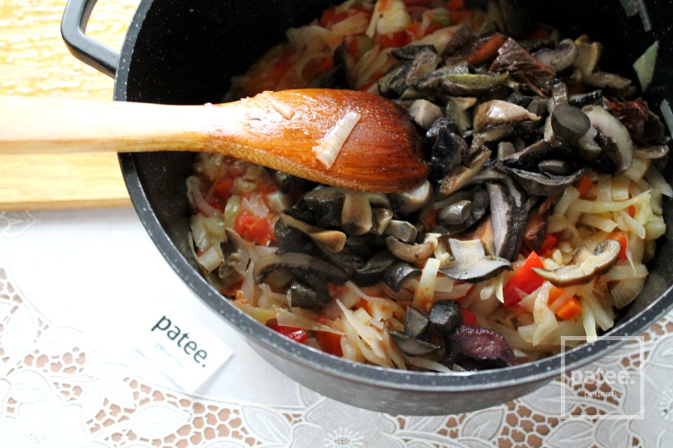 Солянка грибная с овощами на зиму - Шаг 10