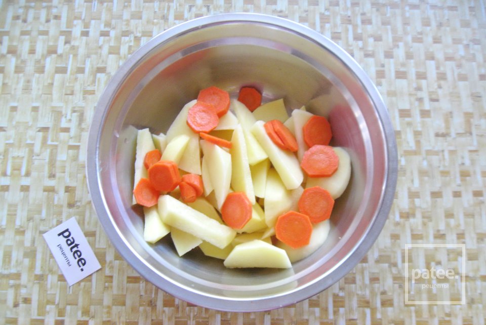 Овощное рагу с колбасками в духовке - Шаг 3