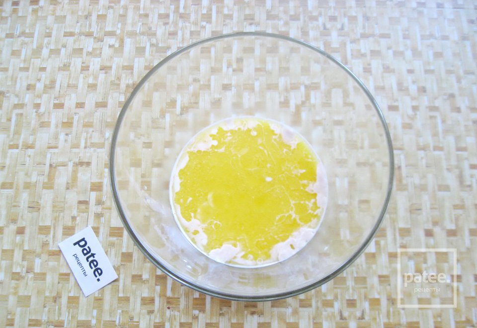 Пирожки с капустой и морковью в духовке - Шаг 2