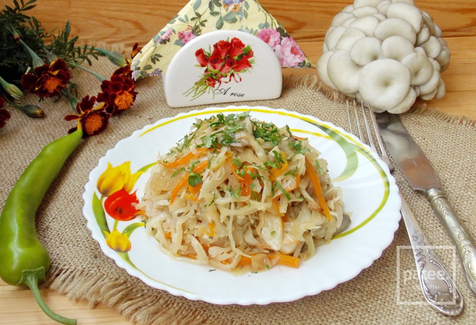 Капуста тушеная в рукаве в духовке - Шаг 12