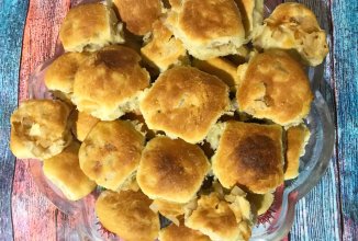 Булочки с грушей в молочной заливке